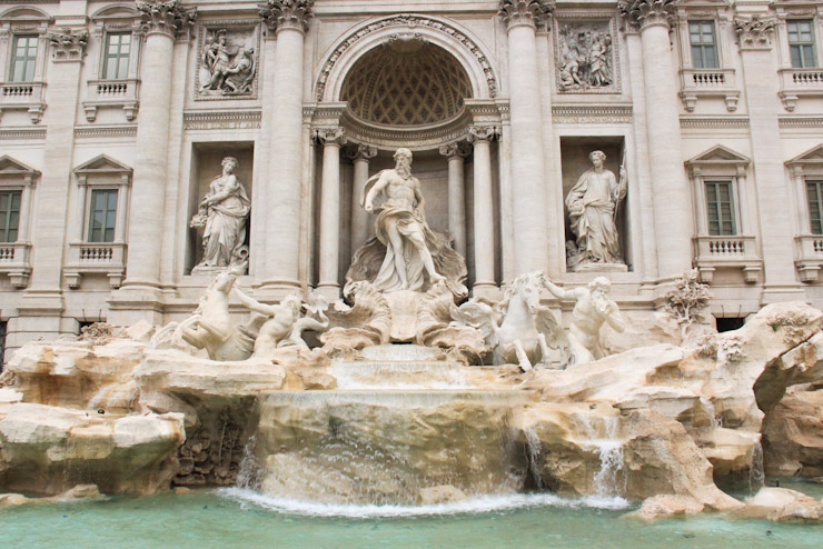 3 Days in Rome - Throw a coin in Fontana di Trevi or Trevi Fountain 