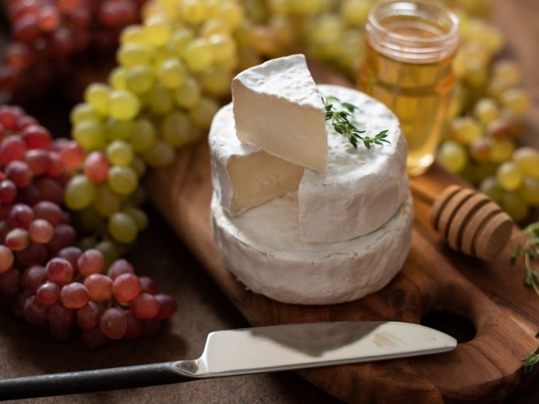 French Cheese Camembert-What-To-Eat-in-Paris-Must-try-Paris-Food-Paris-food-Bucket-List
