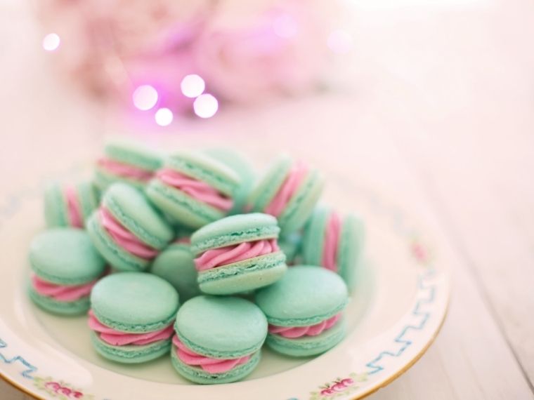 Macaron-what-to-eat-in-Paris-must-try-food-in-paris