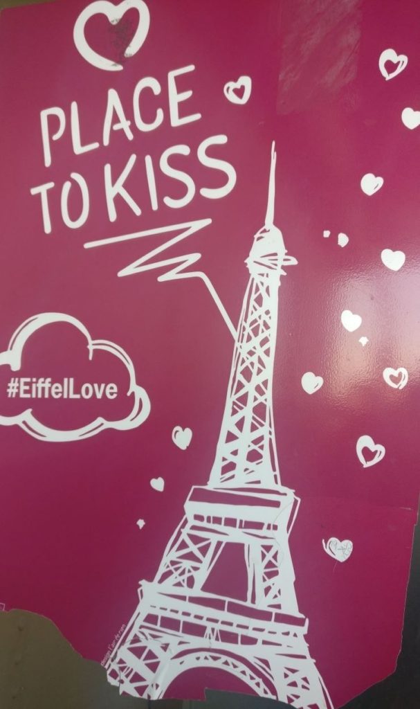 Place To Kiss - Eiffel Tower Summit - Paris Bucket List