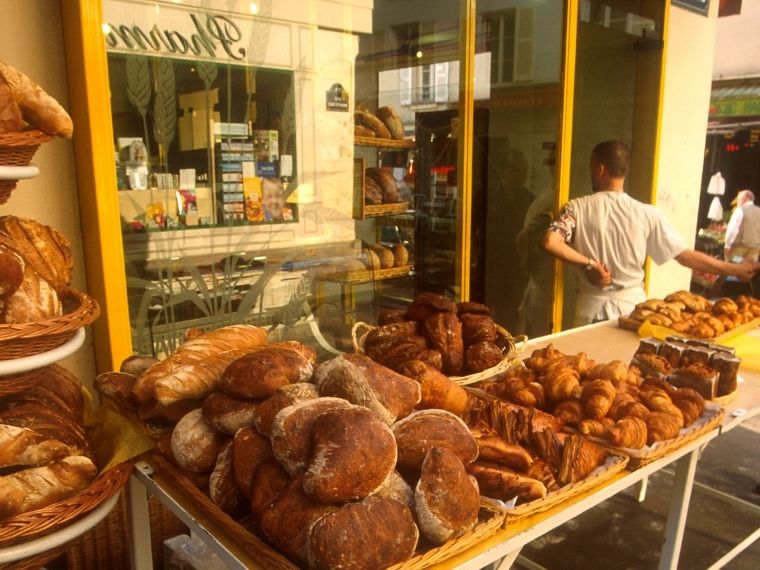 What to eat in Paris : 11 Must-Try Food - Between Longitudes