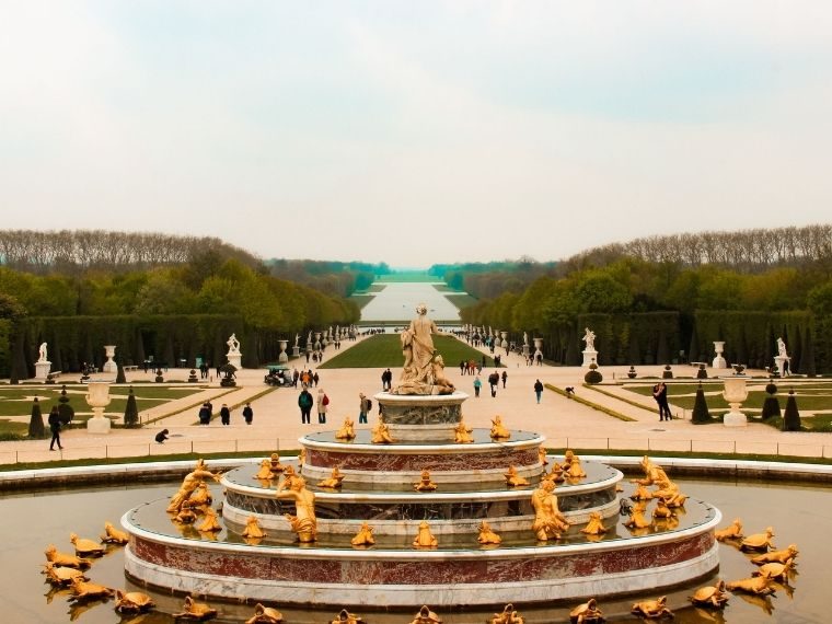 Visiting-Versailles-Palace-from-Paris