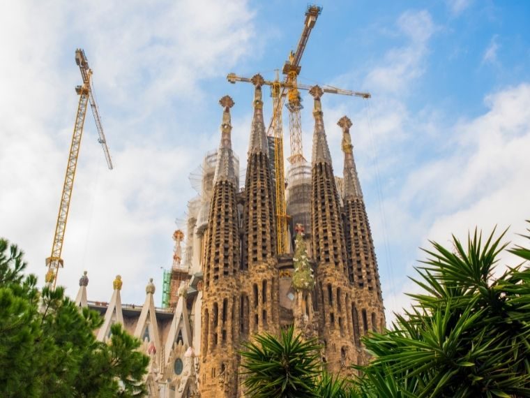 Tips-for-visiting-sagrada-familia-sagrada-familia-facts