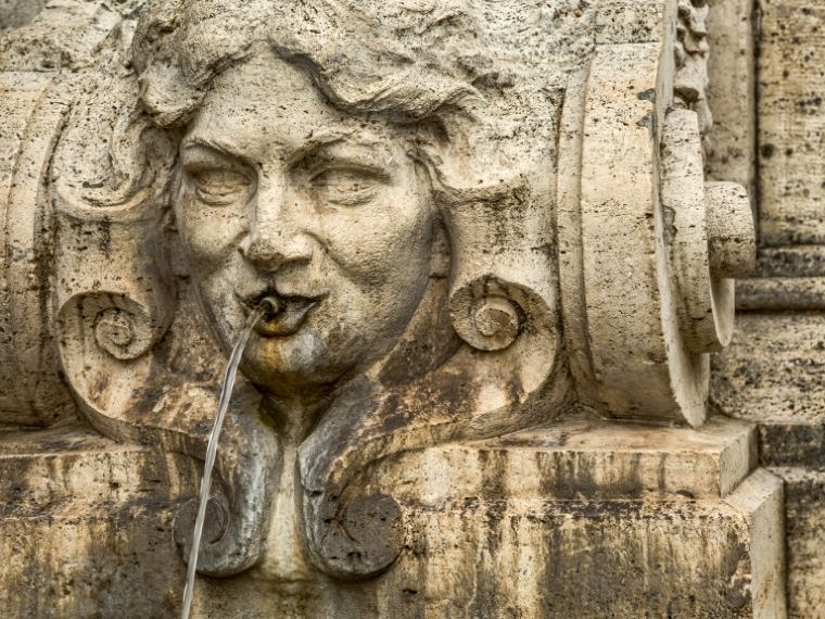 Water Fountain - Things to do in Trastevere streets